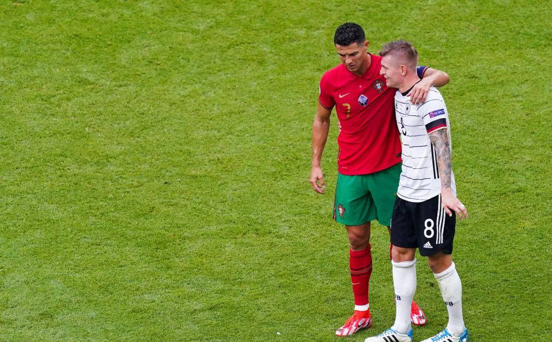 关于葡萄牙赢得关键胜利,晋级四分之一决赛的信息 关于葡萄牙赢得关键胜利,晋级四分之一决赛的信息