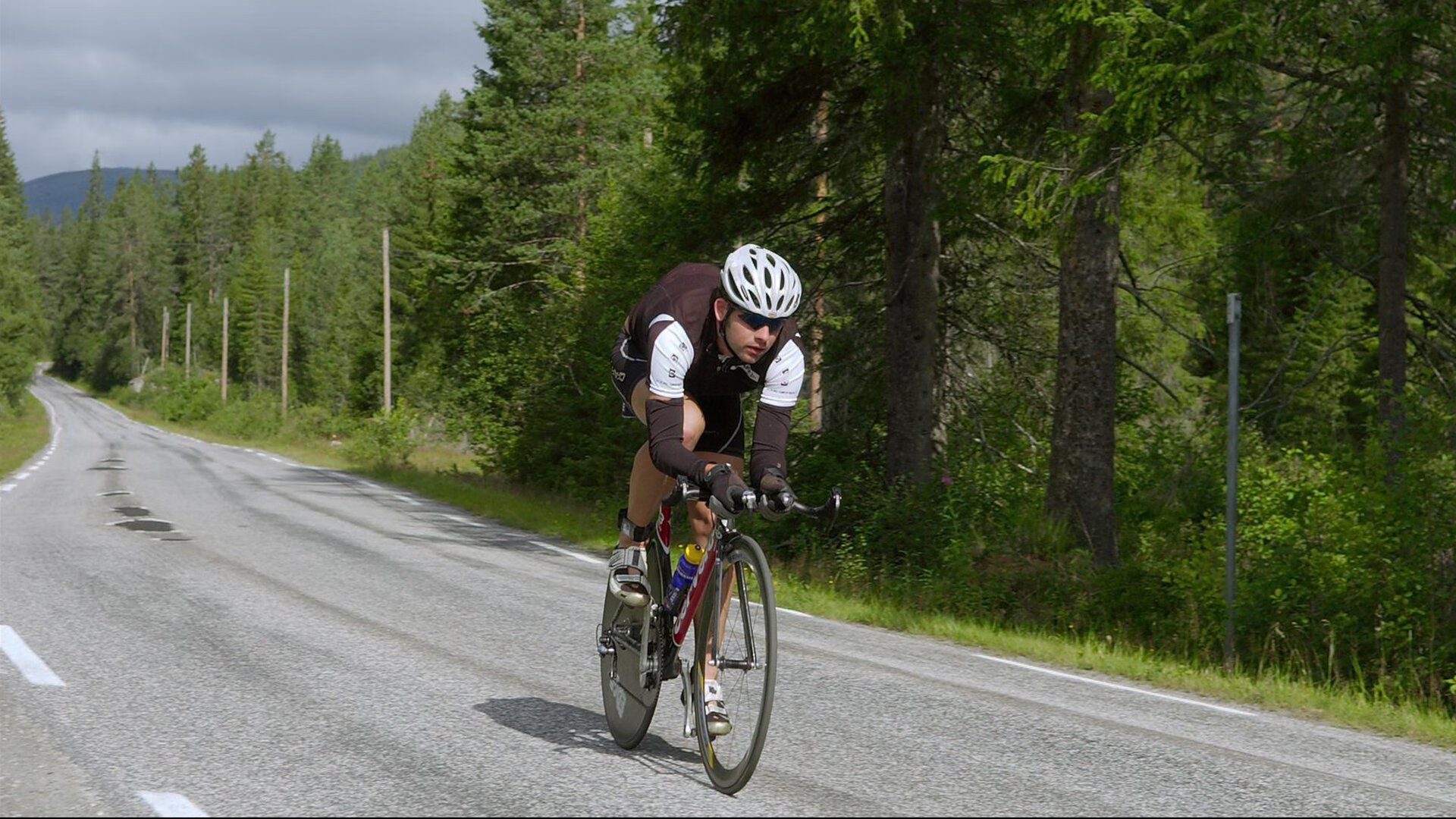 密尔沃基的钢铁洪流,贝恩关键先生本色,雄鹿火力全开压制掘金