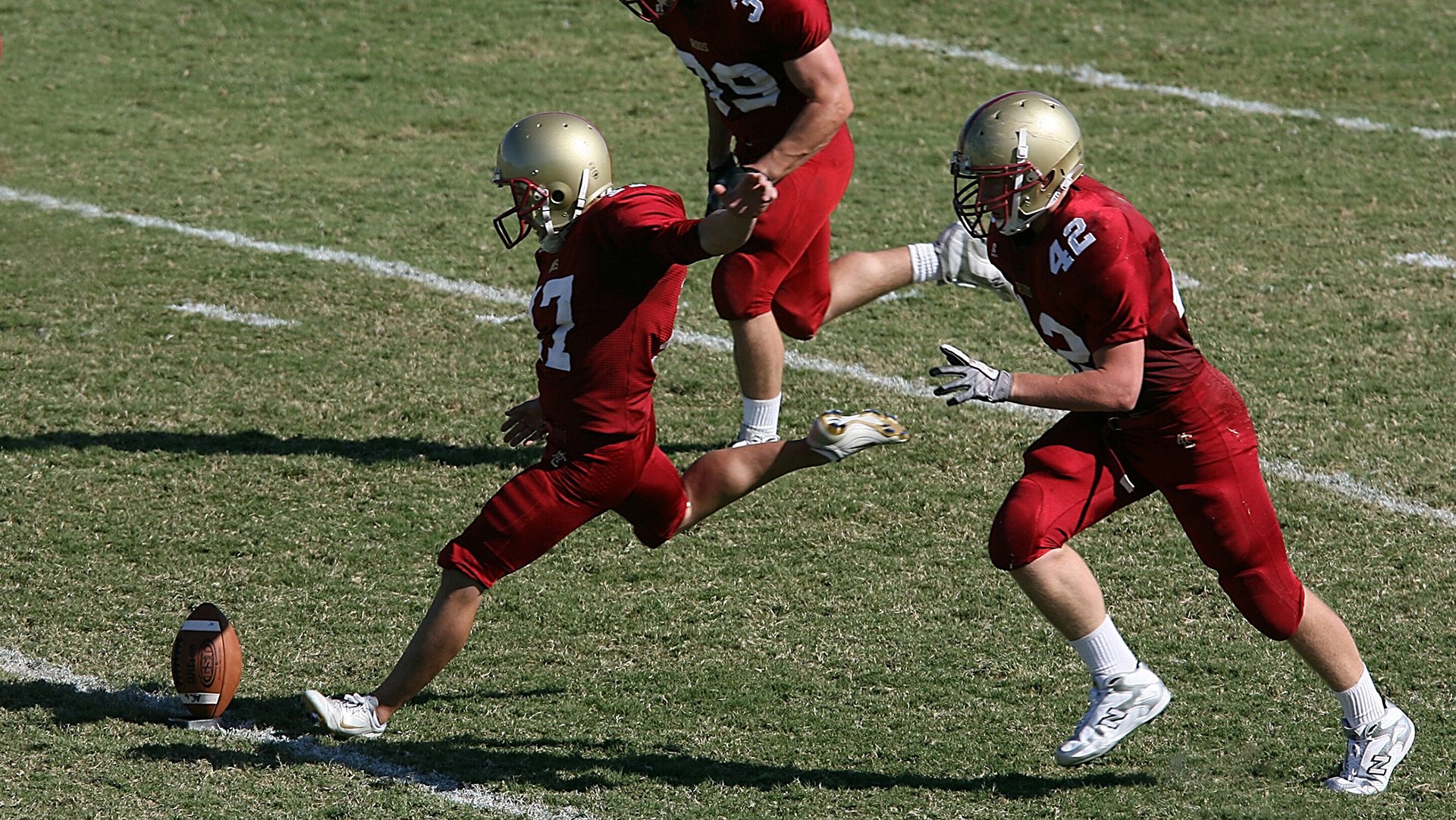 英超争冠焦点战与广东队生死战，双线战场上的意志对决