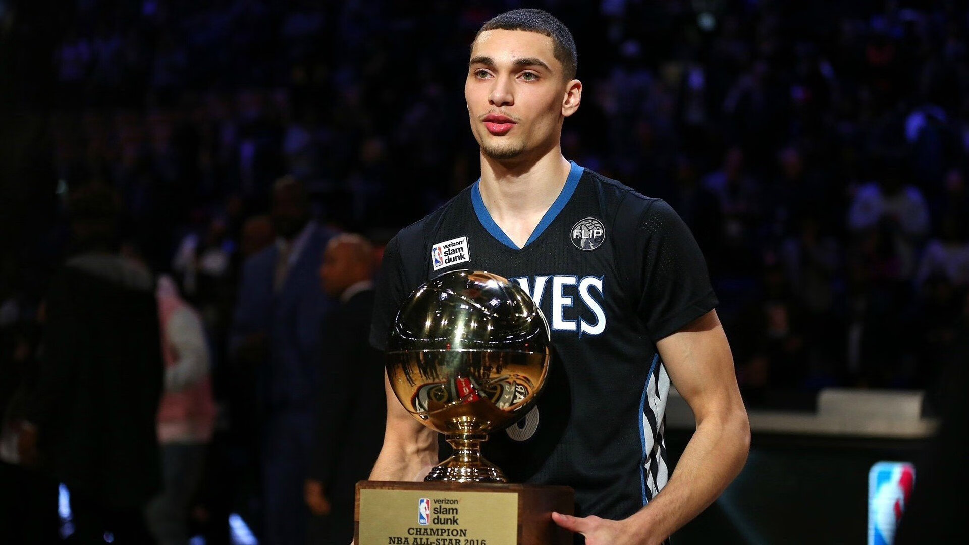 开拓者提前终结悬念国王，贝恩在世界排名争夺战接管比赛