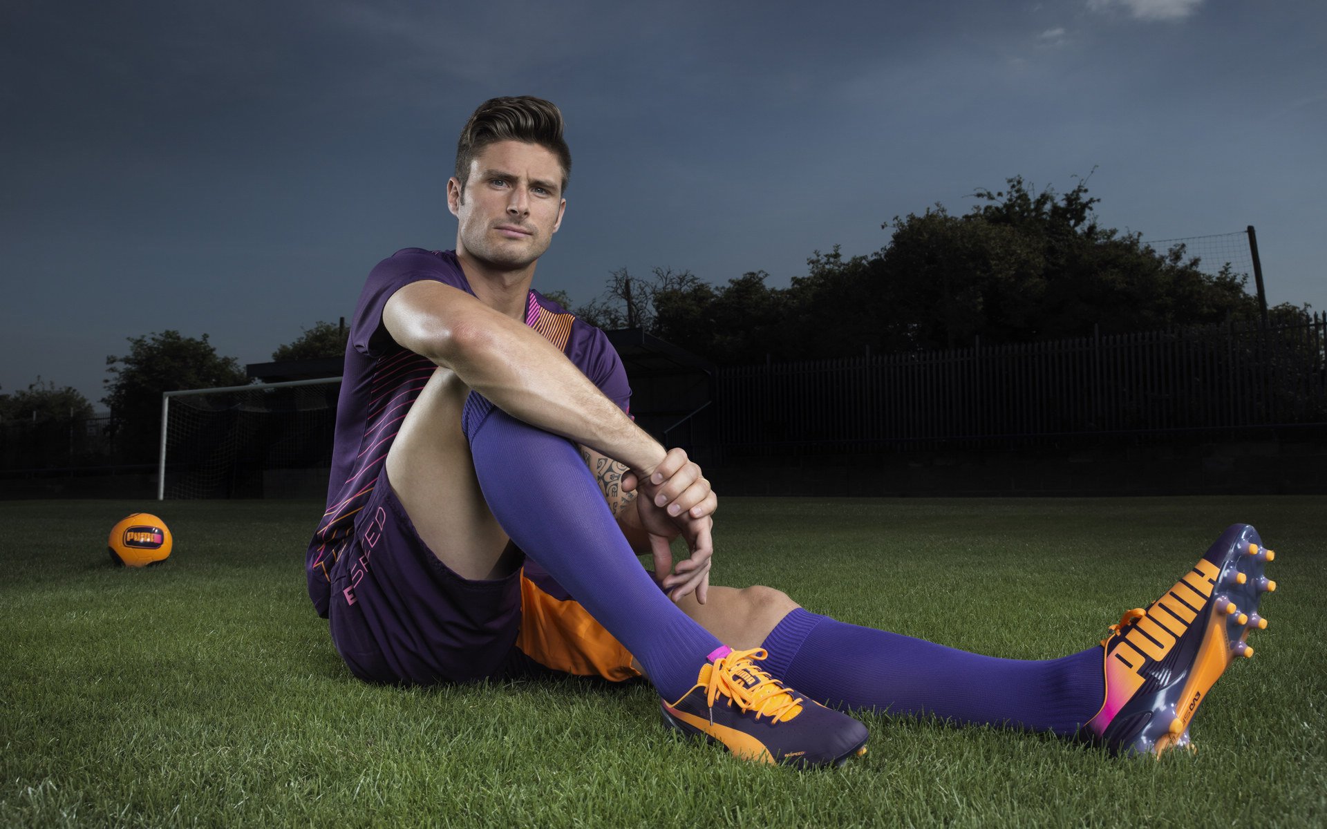 红魔新章,凯恩闪耀梦剧场,曼联完胜莱比锡红牛开启欧战新纪元